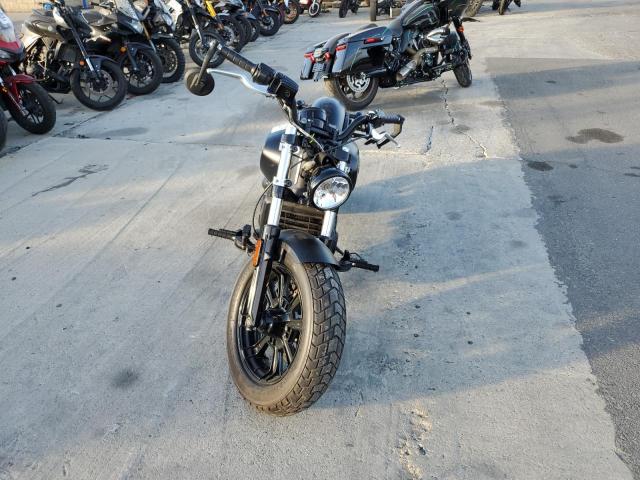 Obraz 2 z 2020 INDIAN MOTORCYCLE CO. SCOUT BOBBER ABS 2020 z VIN 56KMTA002L3156939