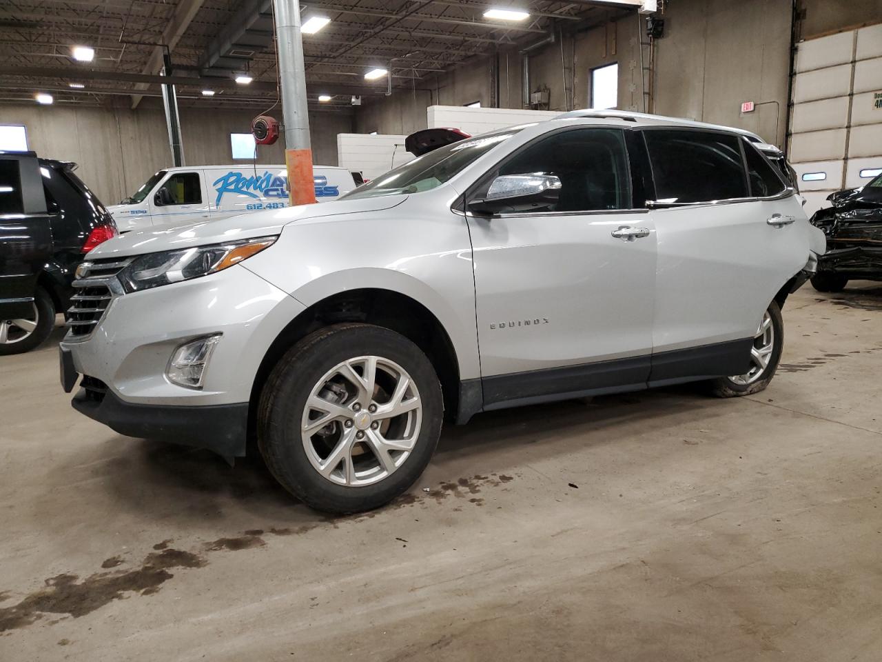 Image 1 of 2018 CHEVROLET EQUINOX PREMIER 2018 with VIN 2GNAXVEV0J6270590