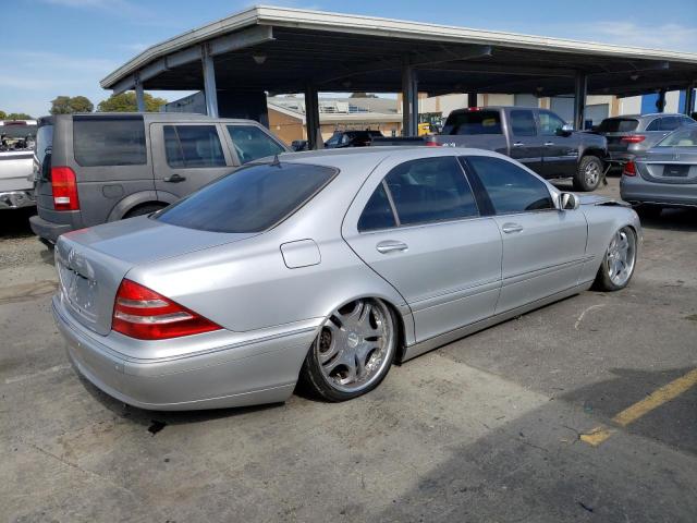 Obraz 3 z 2000 MERCEDES-BENZ S 500 2000 z VIN WDBNG75J9YA105300