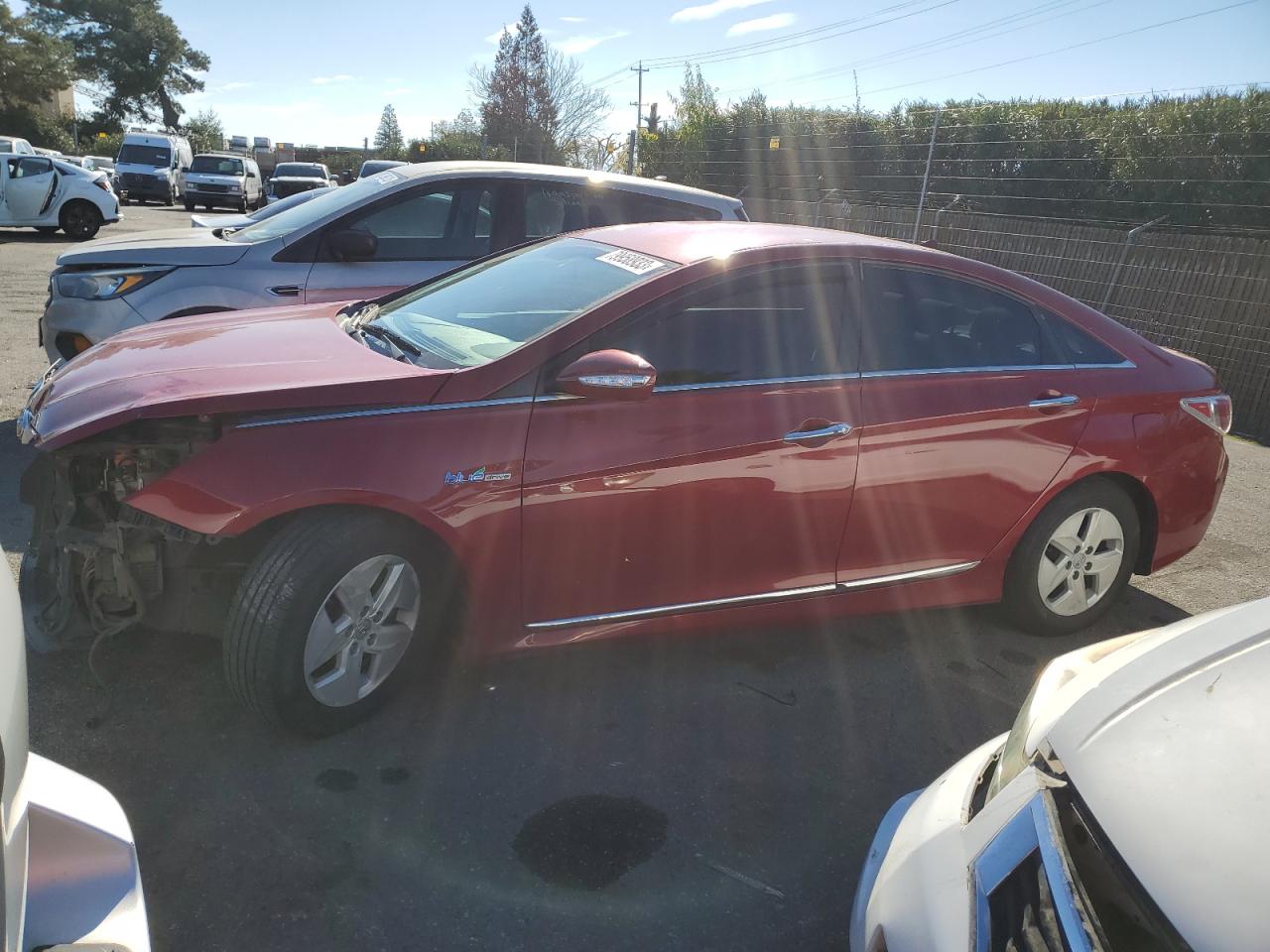 Image 1 of 2011 HYUNDAI SONATA HYBRID 2011 with VIN KMHEC4A45BA000834