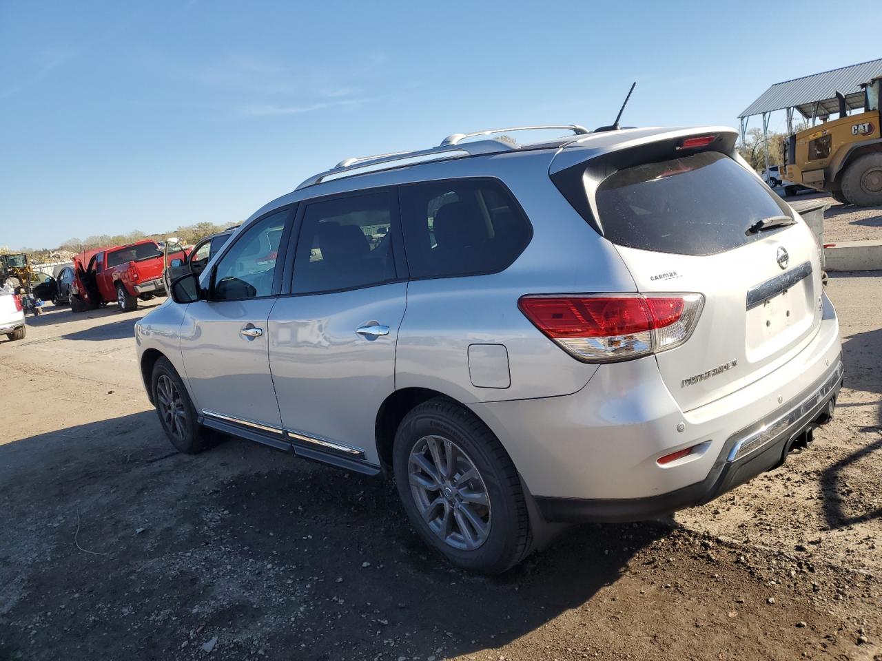 Image 2 of 2013 NISSAN PATHFINDER S 2013 with VIN 5N1AR2MM0DC602478
