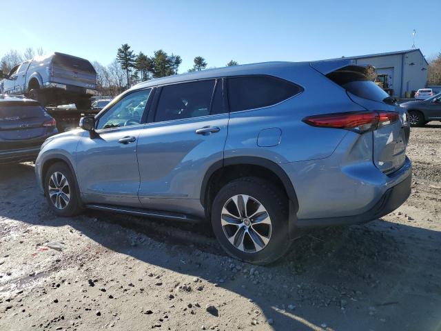 Obraz 2 z 2021 TOYOTA HIGHLANDER XLE 2021 z VIN 5TDHZRBH9MS142804