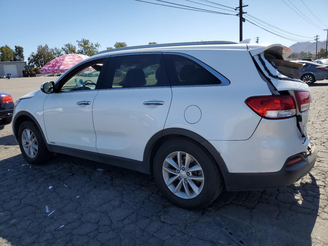 Изображение 2 2016 KIA SORENTO LX 2016 с VIN 5XYPGDA33GG047974