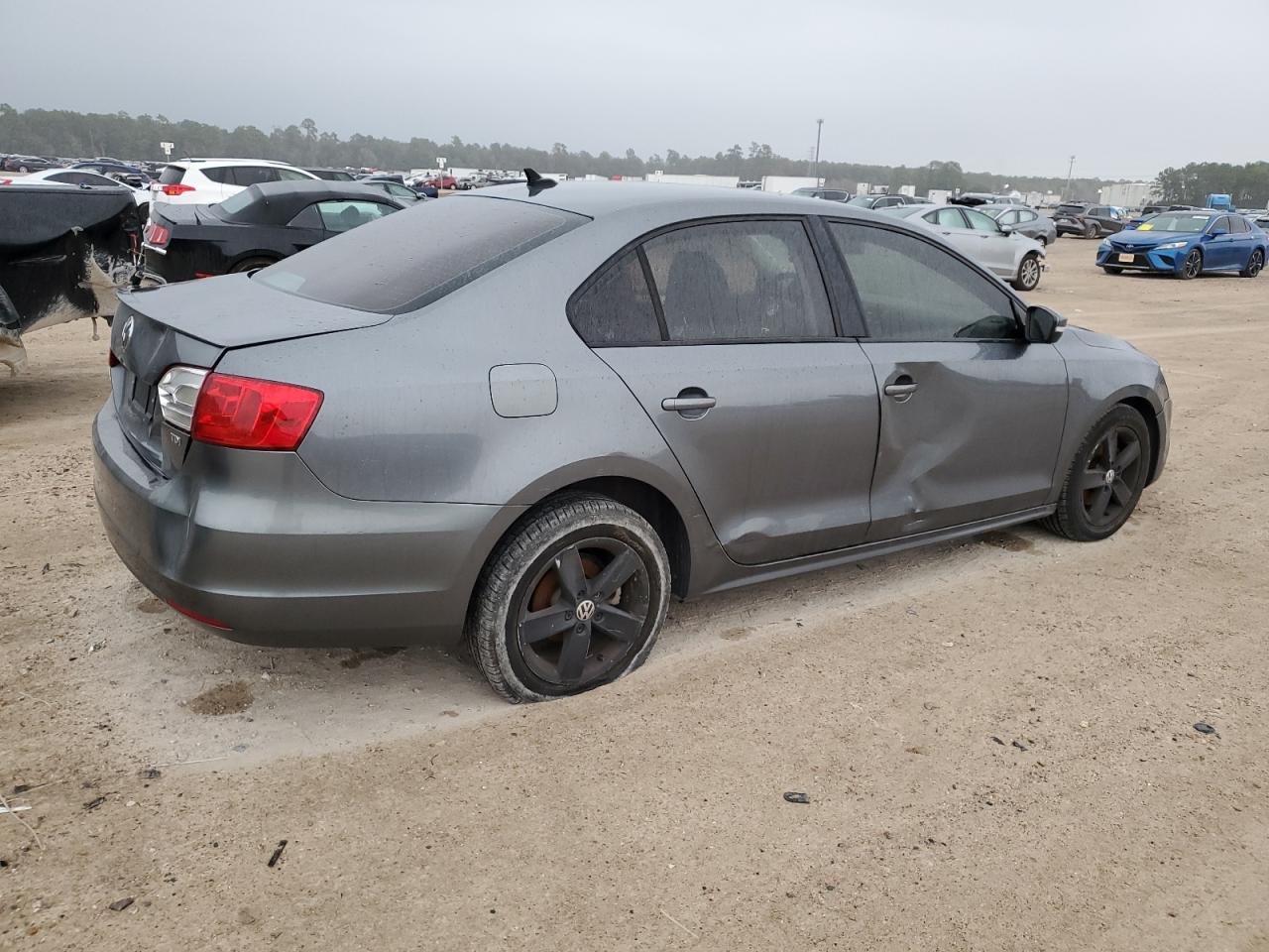 Image 3 of 2012 VOLKSWAGEN JETTA TDI 2012 with VIN 3VWLL7AJ0CM392738