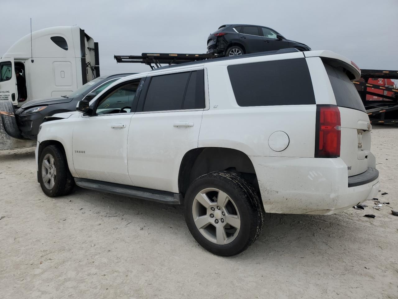 Obraz 2 z 2015 CHEVROLET TAHOE K1500 LT 2015 z VIN 1GNSKBKC1FR210351