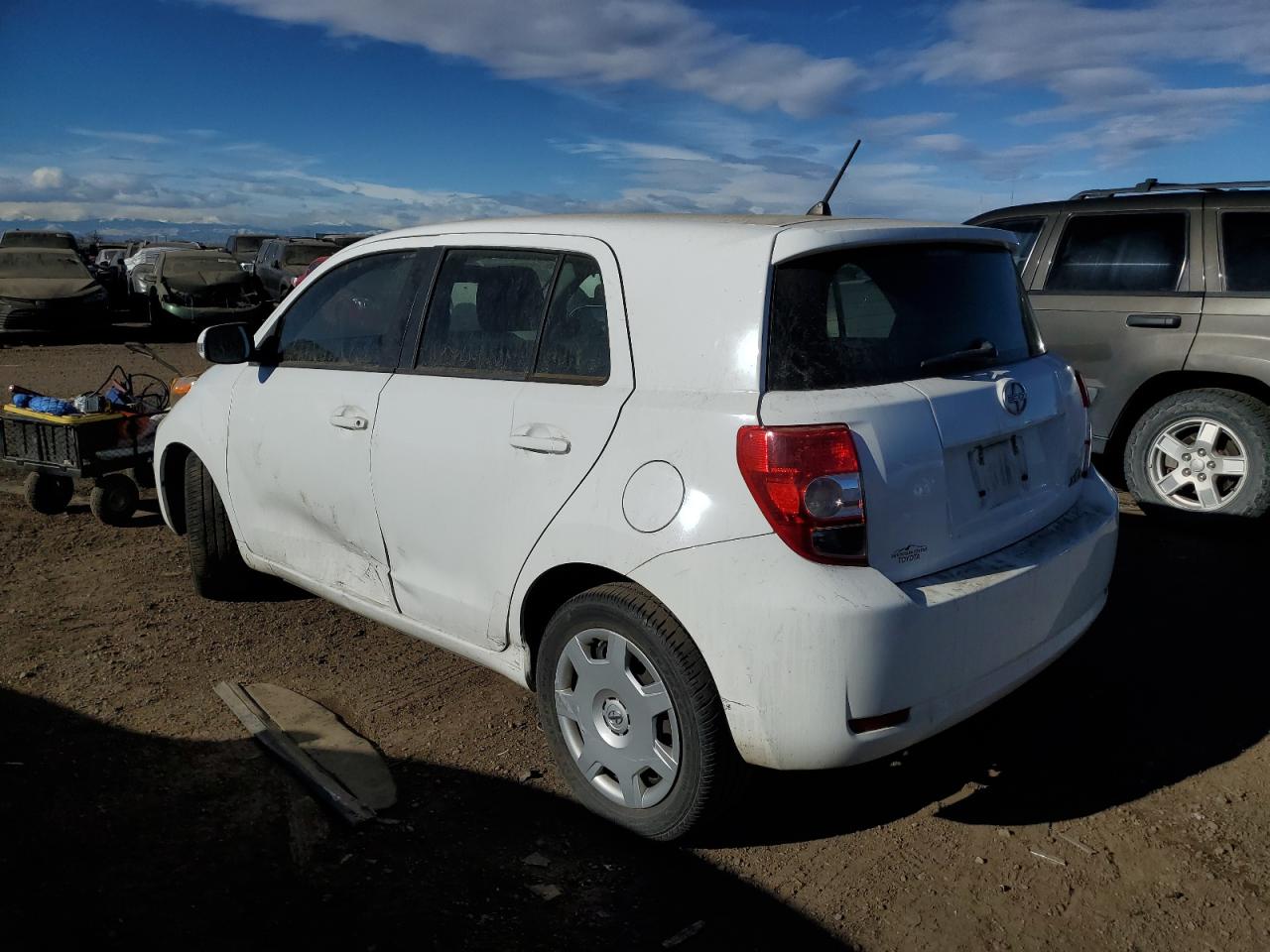 Image 2 of 2008 TOYOTA SCION XD  2008 with VIN JTKKU10438J017914