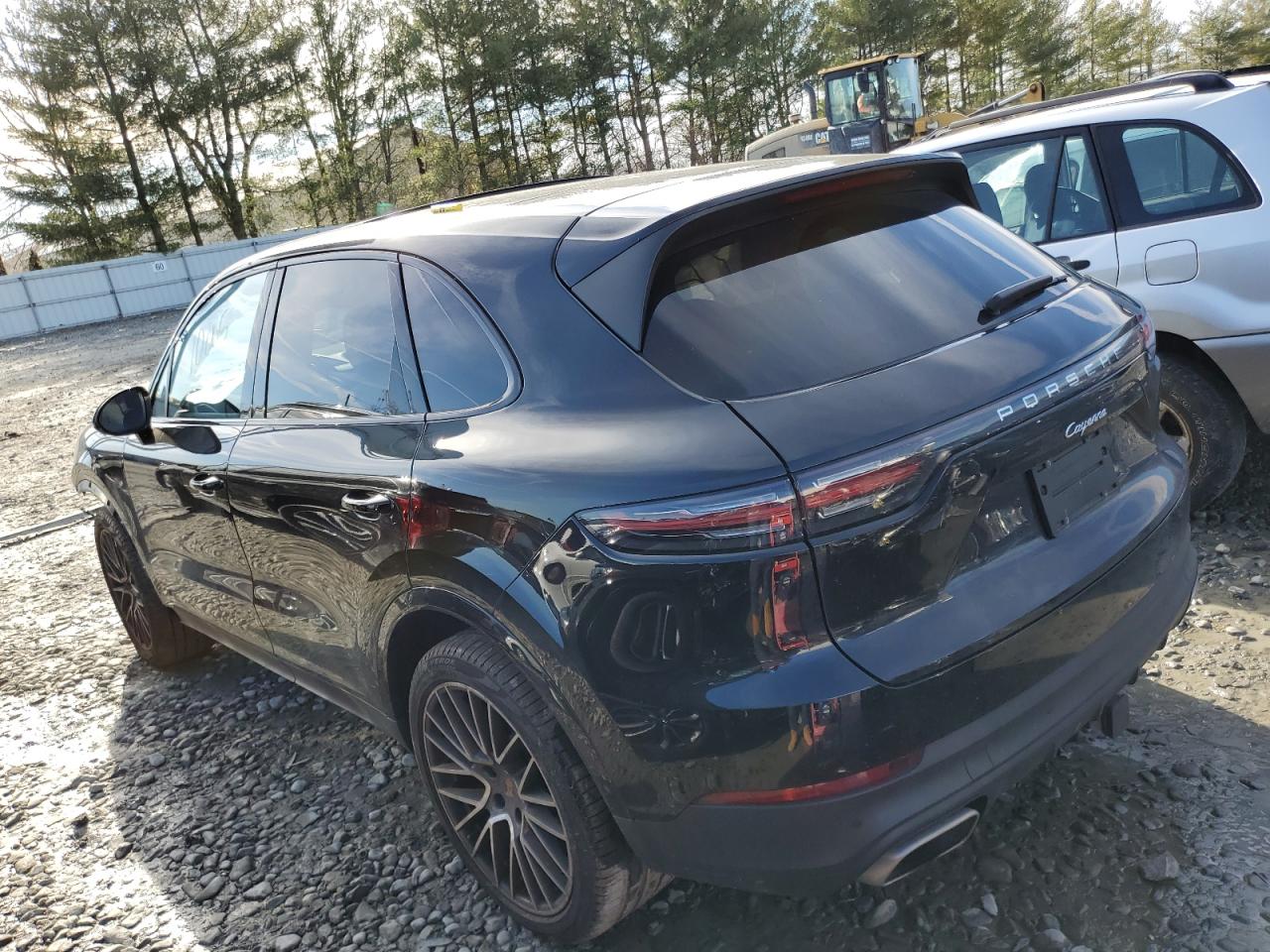 Image 2 of 2022 PORSCHE CAYENNE  2022 with VIN WP1AA2AY5NDA04576