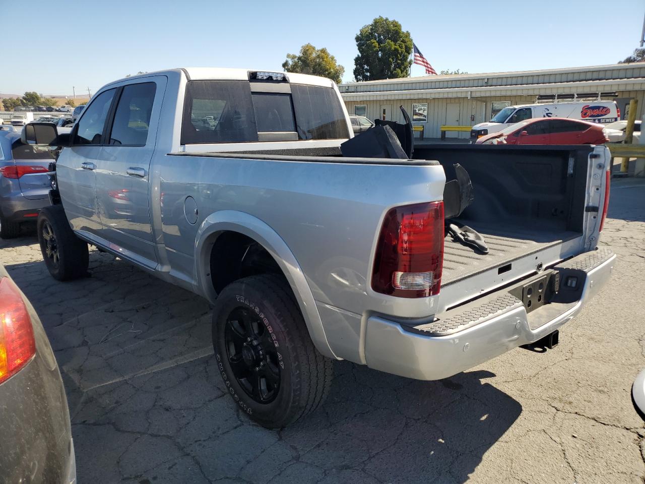 Obraz 2 z 2018 RAM 2500 LARAMIE 2018 z VIN 3C6UR5FL7JG144123