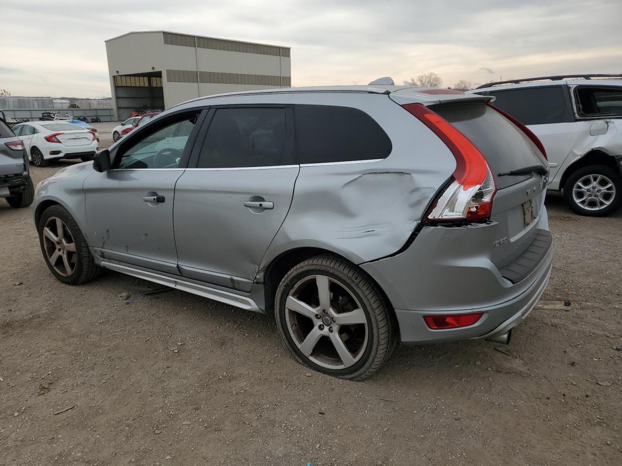 Image 2 of 2010 VOLVO XC60 T6 2010 with VIN YV4992DZ4A2115155