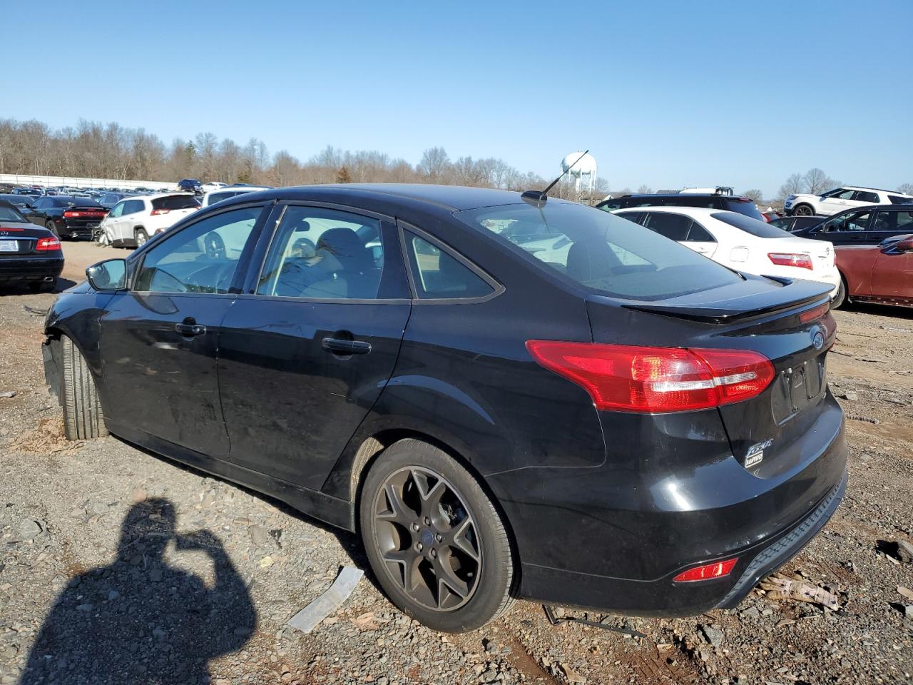Изображение 2 2016 FORD FOCUS SE 2016 с VIN 1FADP3F21GL206949