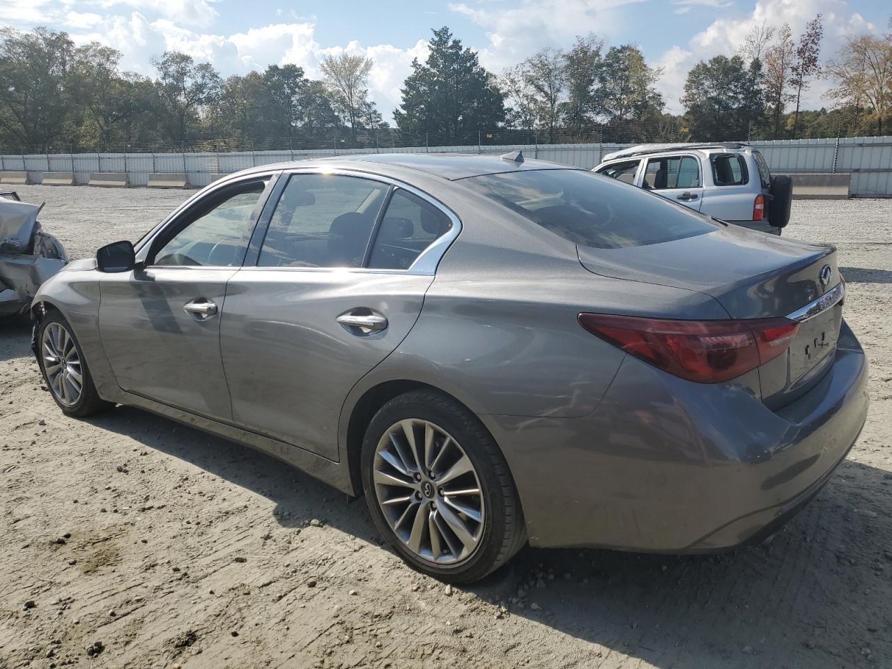 Изображение 2 2018 INFINITI Q50 LUXE 2018 с VIN JN1EV7AR8JM610982