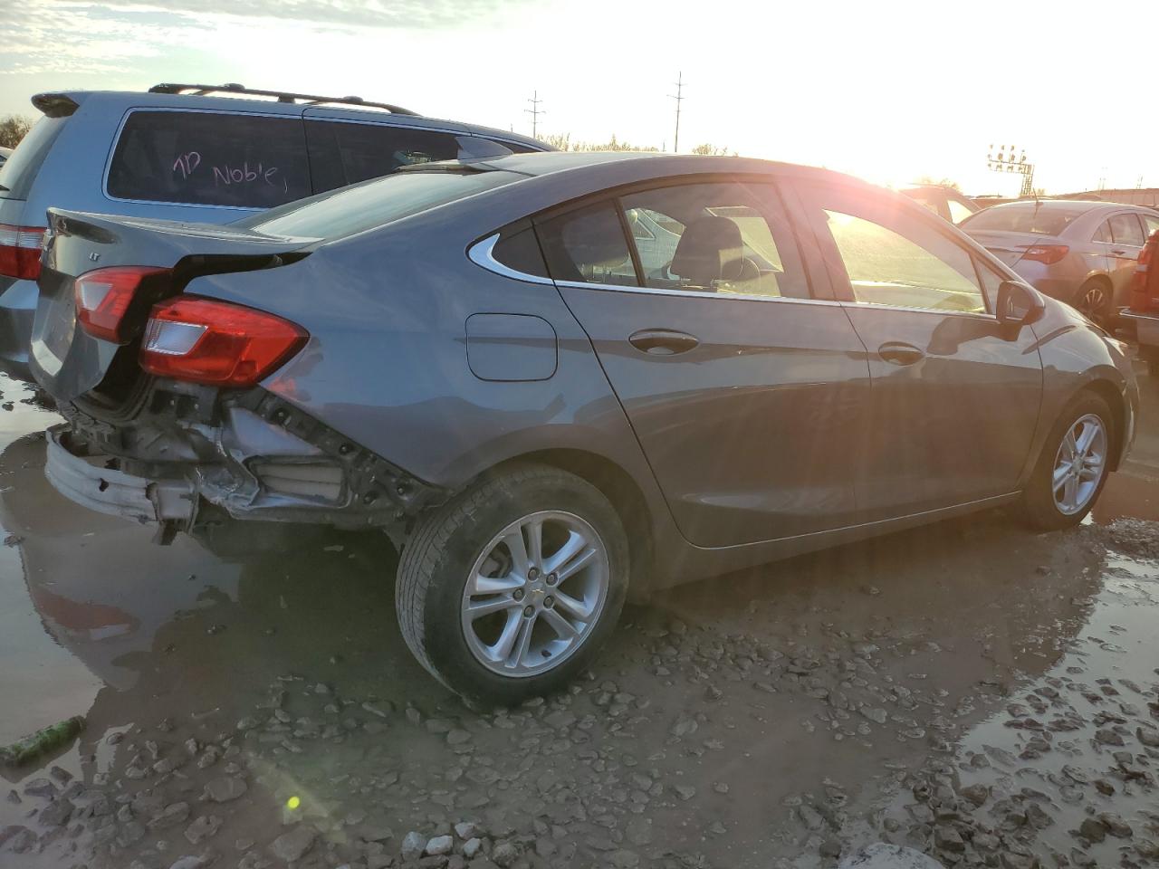 Image 3 of 2018 CHEVROLET CRUZE LT 2018 with VIN 1G1BE5SM2J7164987