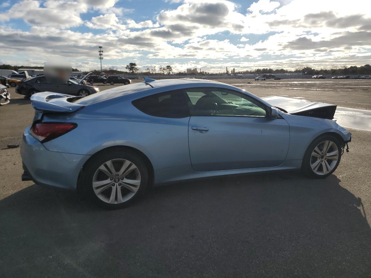 Image 3 of 2011 HYUNDAI GENESIS COUPE 2.0T 2011 with VIN KMHHT6KDXBU059903
