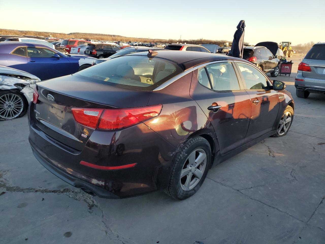 Изображение 3 2014 KIA OPTIMA LX 2014 с VIN 5XXGM4A77EG296243