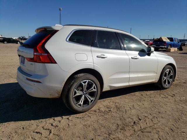 Image 3 of 2022 VOLVO XC60 B5 MOMENTUM 2022 with VIN YV4L12DK8N1024577