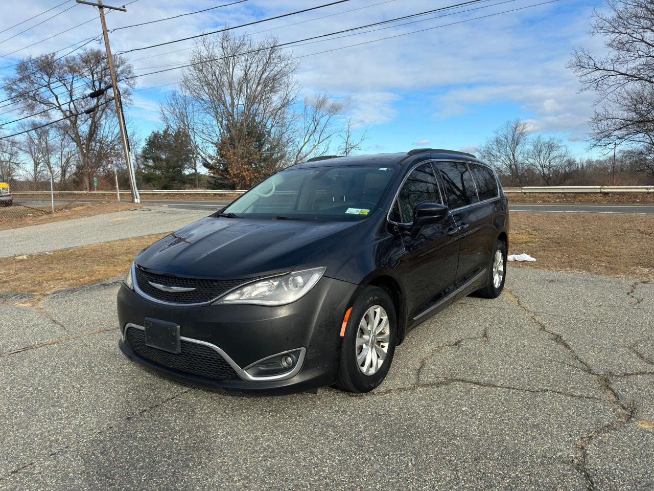 Изображение 2 2017 CHRYSLER PACIFICA TOURING L 2017 с VIN 2C4RC1BG8HR670279