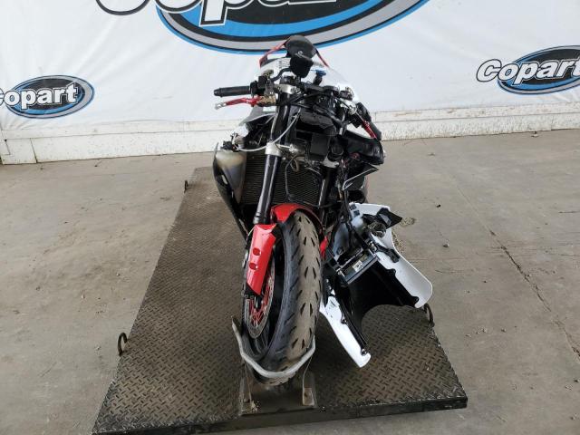 Obraz 2 z 2016 YAMAHA YZFR1S C 2016 z VIN JYARN42Y1GA000219