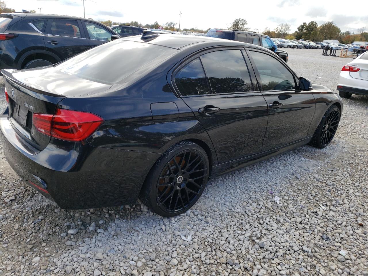 Изображение 3 2016 BMW 328 I SULEV 2016 с VIN WBA8E9G53GNT86238