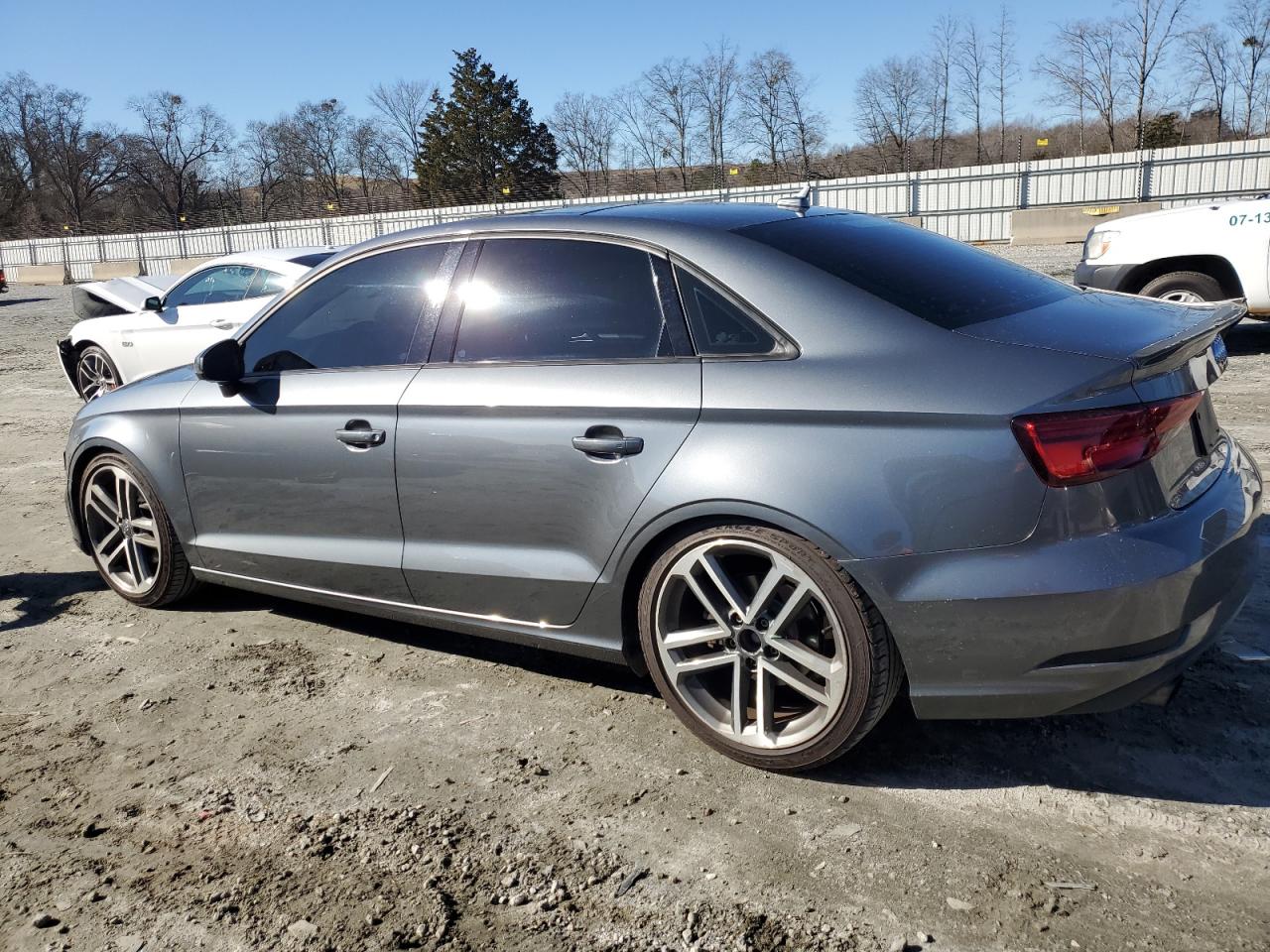 Obraz 2 z 2017 AUDI A3 PREMIUM 2017 z VIN WAUB8GFF8H1023924
