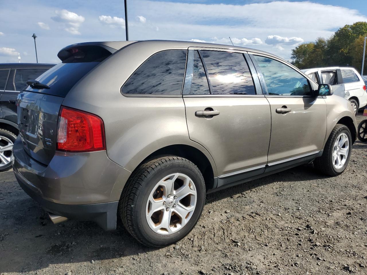 Image 3 of 2013 FORD EDGE SEL 2013 with VIN 2FMDK4JC5DBB83438