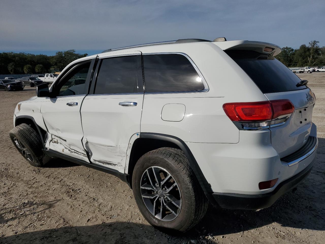 Image 2 of 2018 JEEP GRAND CHEROKEE LIMITED 2018 with VIN 1C4RJEBG7JC514732
