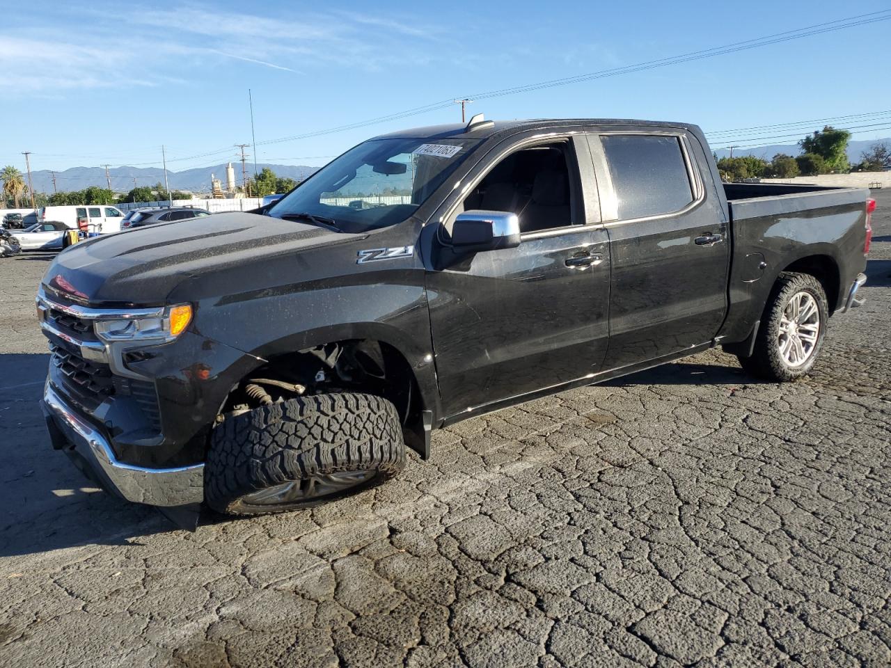 Image 1 of 2022 CHEVROLET SILVERADO K1500 LT 2022 with VIN 2GCUDDED0N1516525