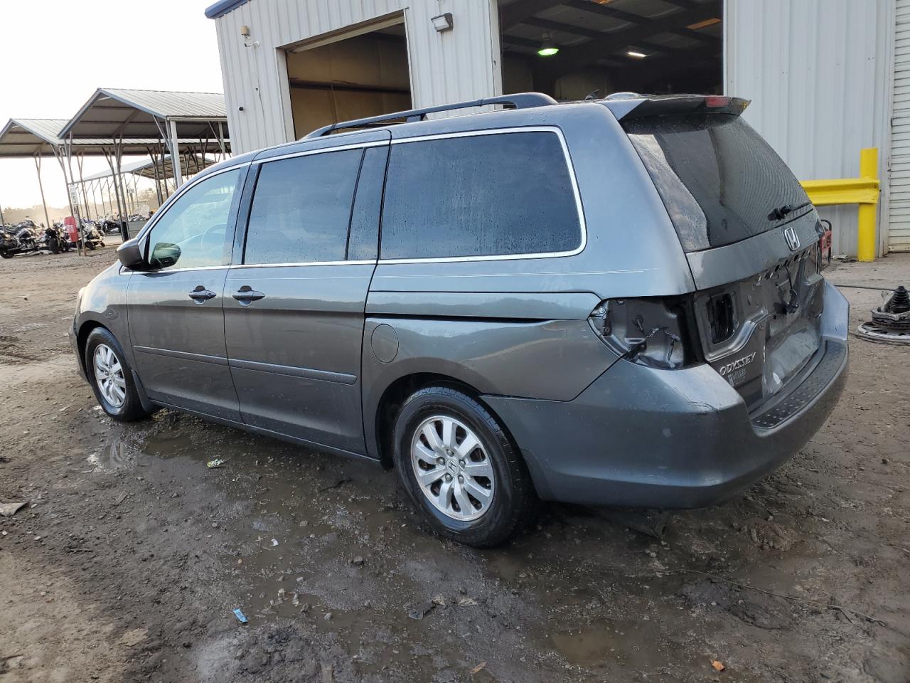 Image 2 of 2010 HONDA ODYSSEY EXL 2010 with VIN 5FNRL3H71AB053634