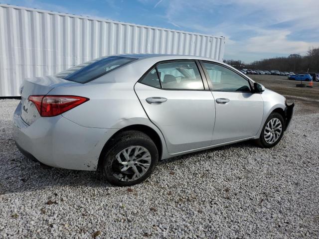 Obraz 3 z 2019 TOYOTA COROLLA L 2019 z VIN 5YFBURHE2KP938964