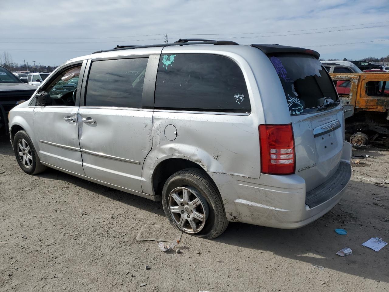 Obraz 2 z 2010 CHRYSLER TOWN & COUNTRY TOURING 2010 z VIN 2A4RR5D19AR193800