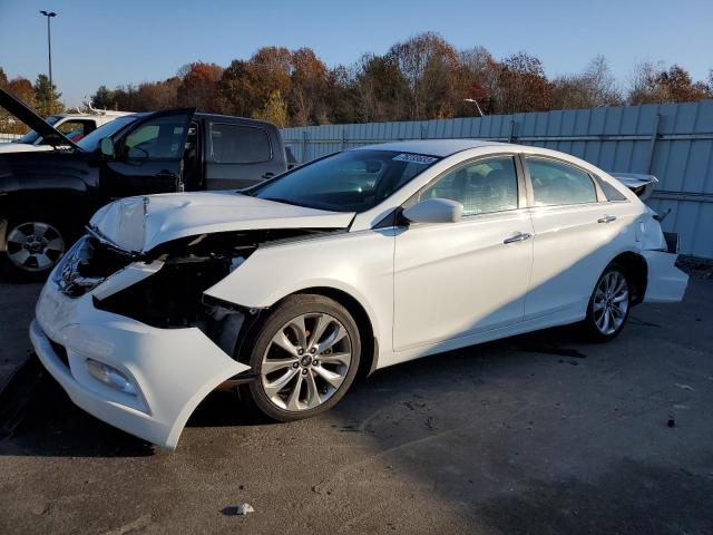 Image 1 of 2013 HYUNDAI SONATA SE 2013 with VIN 5NPEC4AC8DH724024
