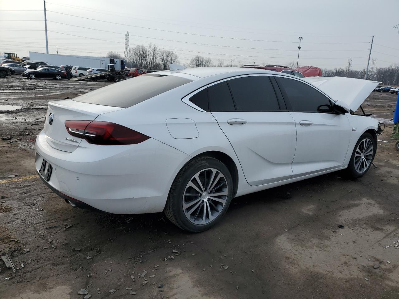 Image 3 of 2018 BUICK REGAL ESSENCE 2018 with VIN W04GP6SX7J1130192