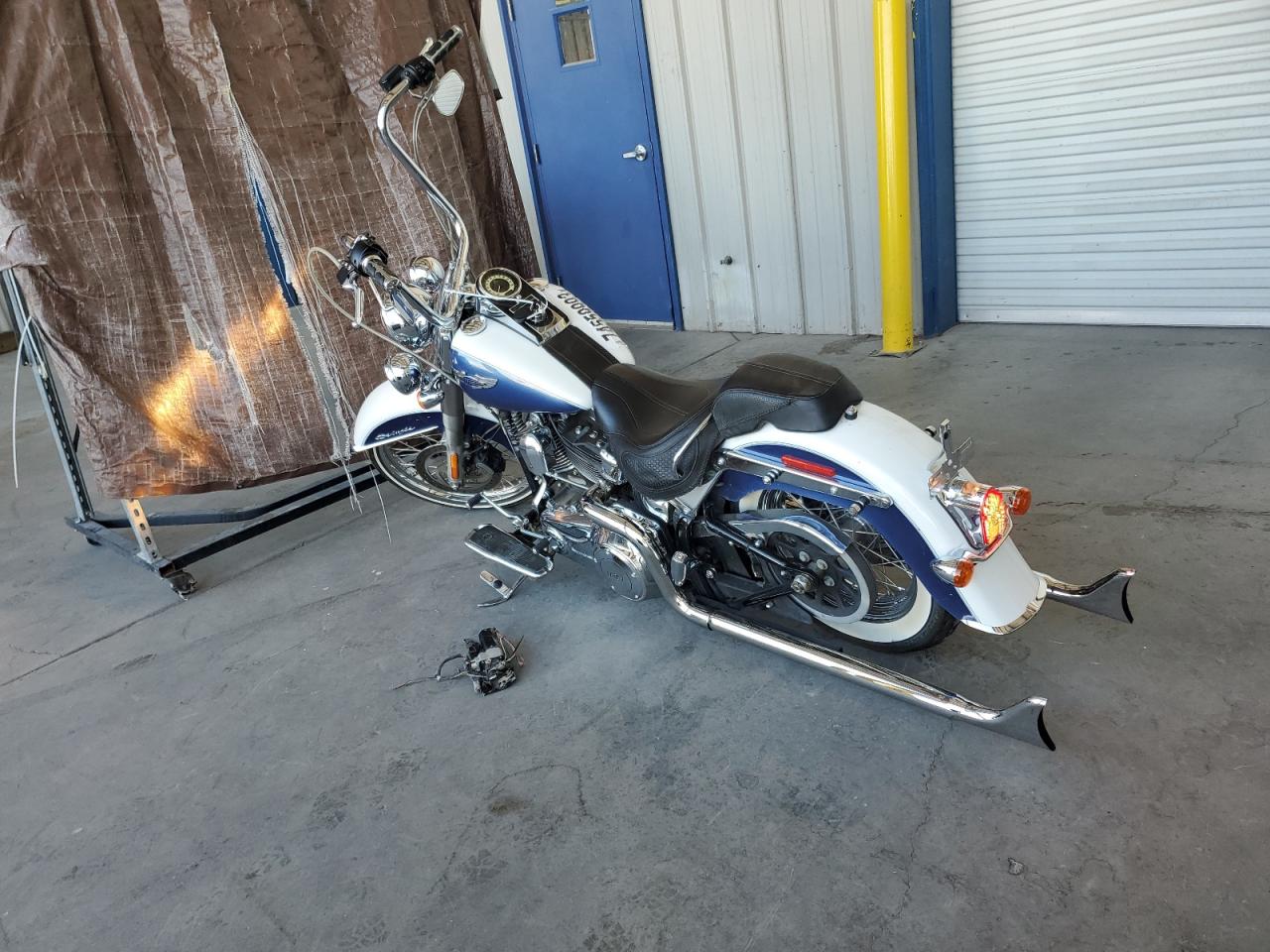 Изображение 3 2015 HARLEY-DAVIDSON FLSTN SOFTAIL DELUXE 2015 с VIN 1HD1JDV18FB015075