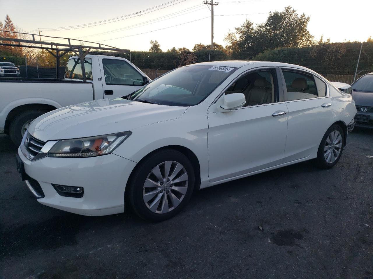 Image 1 of 2013 HONDA ACCORD EXL 2013 with VIN 1HGCR2F88DA275239