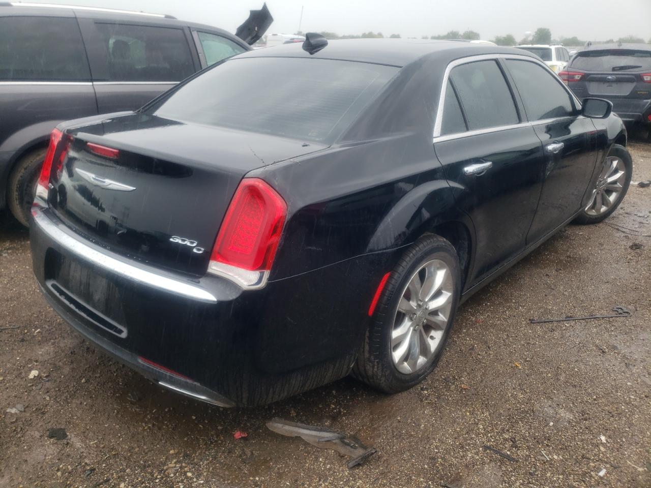 Image 3 of 2016 CHRYSLER 300C  2016 with VIN 2C3CCAKG8GH208447