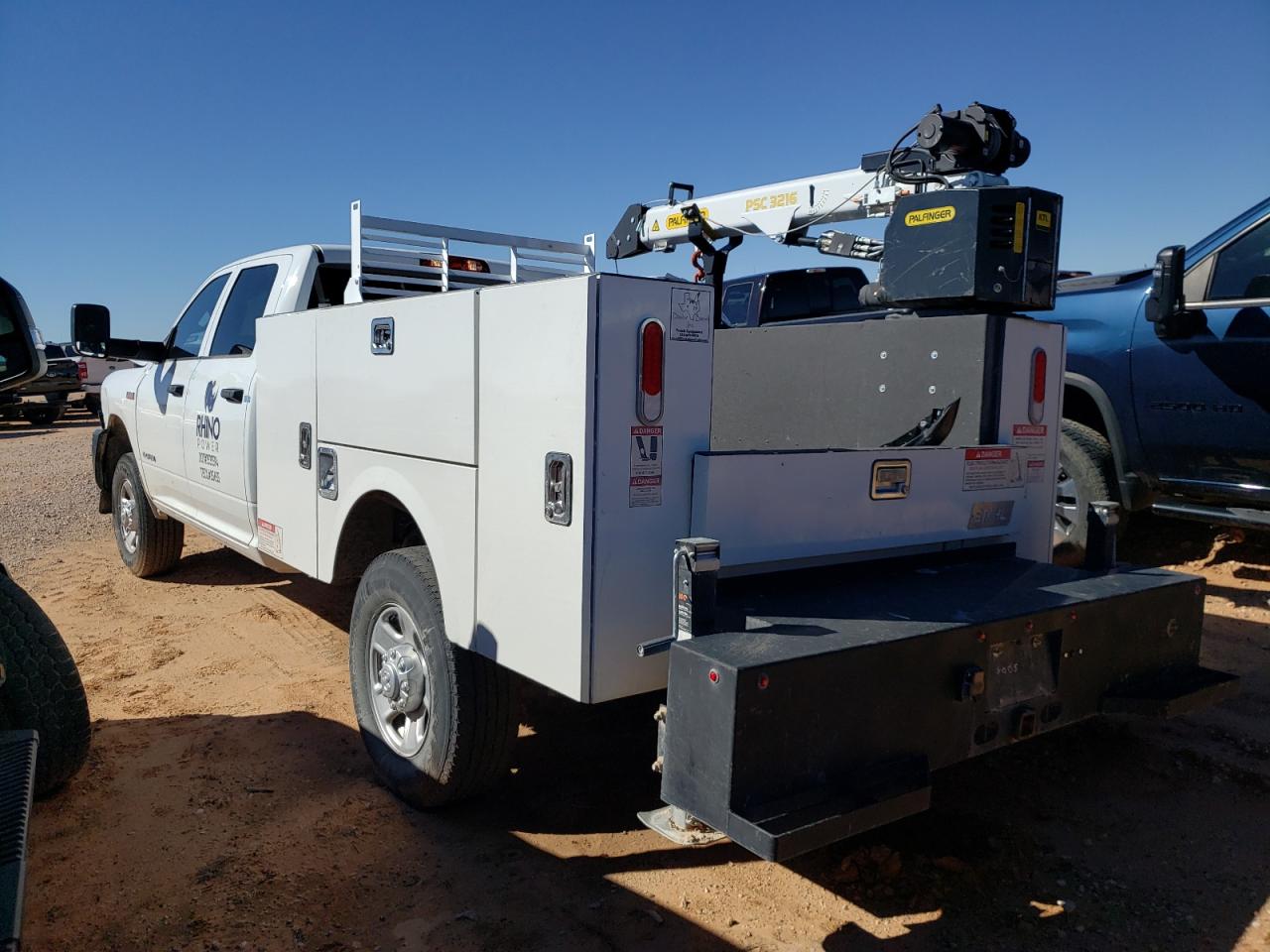 Image 2 of 2022 RAM 2500 TRADESMAN 2022 with VIN 3C6UR5HJ1NG437209