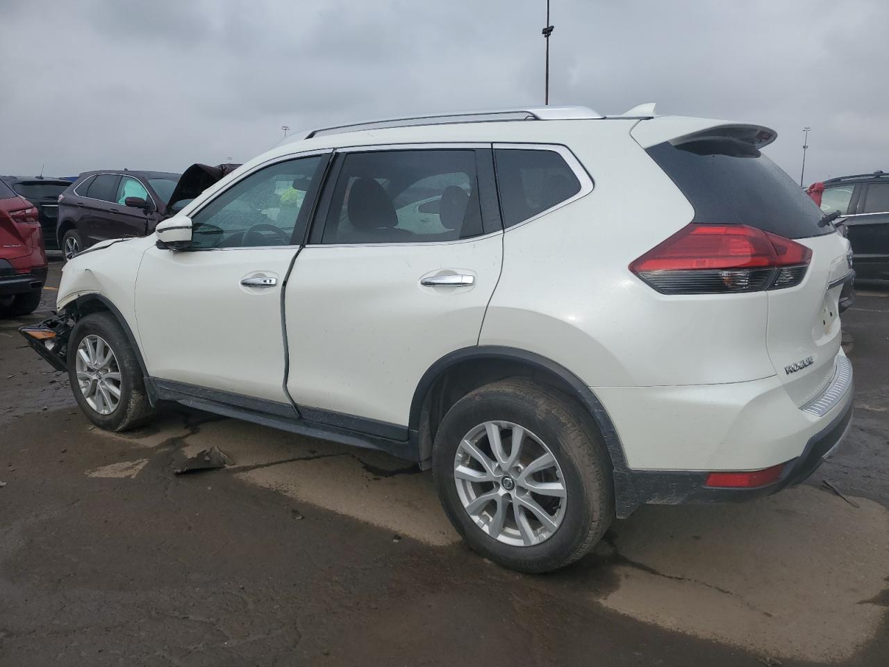 Изображение 2 2017 NISSAN ROGUE S 2017 с VIN KNMAT2MV1HP552574