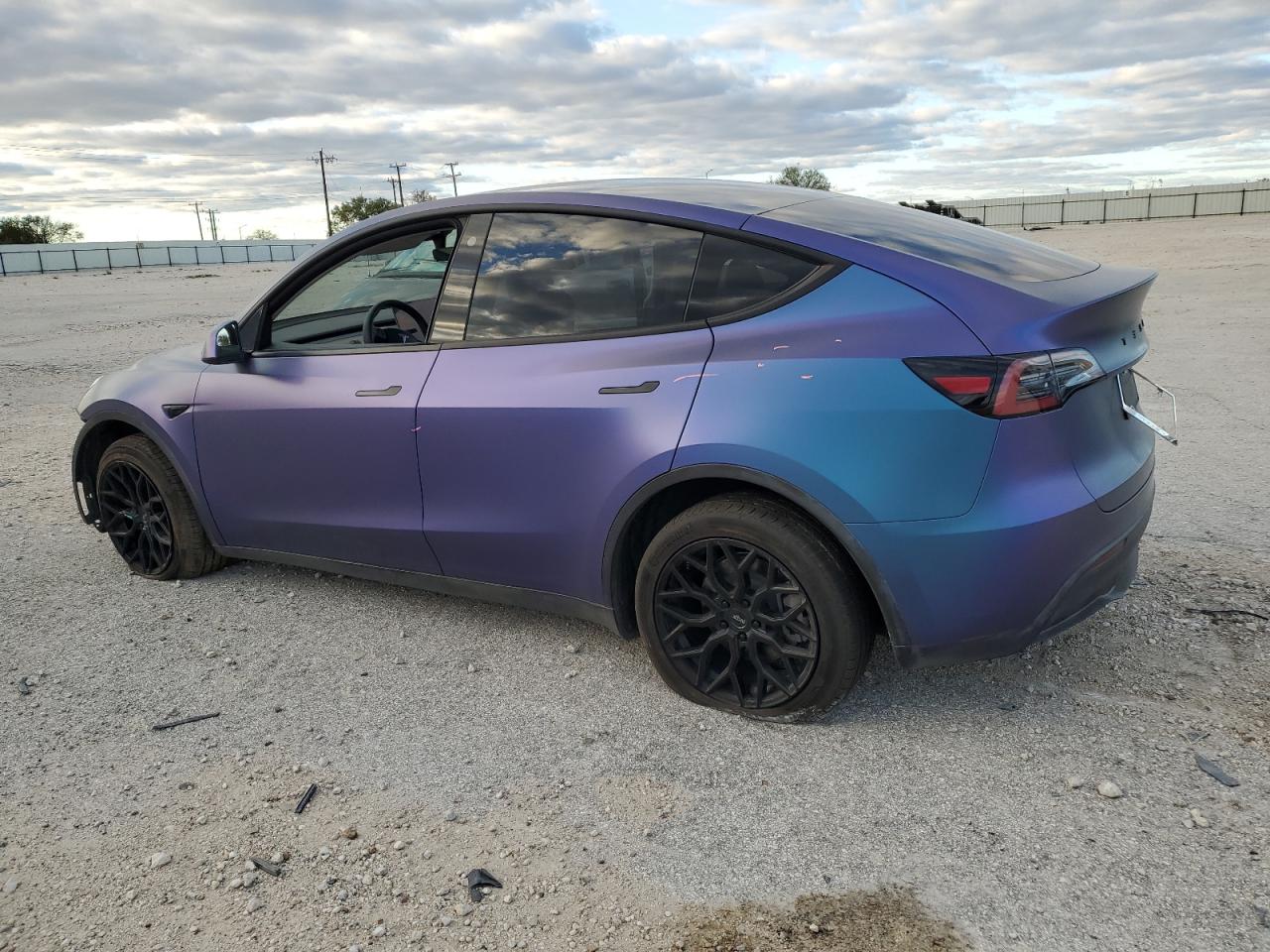 Image 2 of 2022 TESLA MODEL Y  2022 with VIN 7SAYGDEEXNF330010
