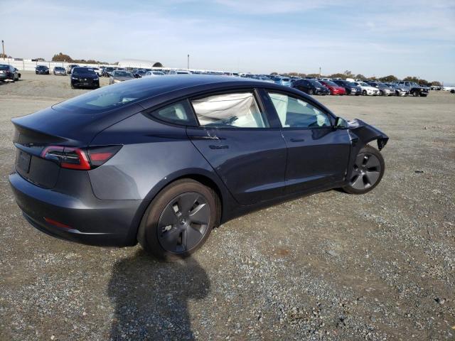 Obraz 3 z 2023 TESLA MODEL 3  2023 z VIN 5YJ3E1EAXPF687392