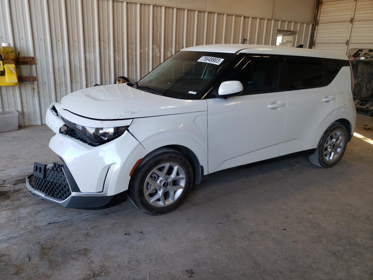 Image 1 of 2023 KIA SOUL LX 2023 with VIN KNDJ23AU8P7889858