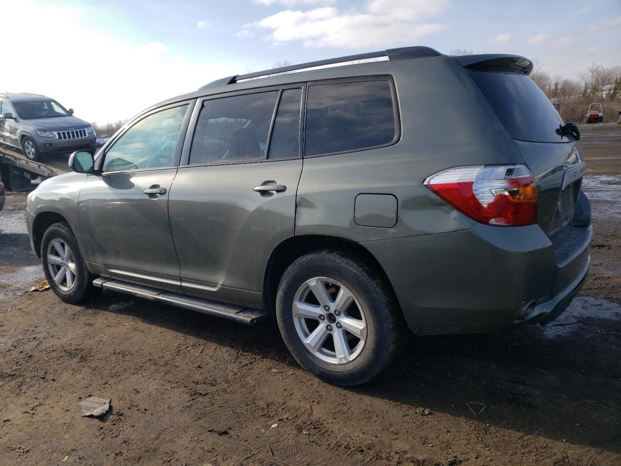 Image 2 of 2010 TOYOTA HIGHLANDER SE 2010 with VIN 5TDJK3EH3AS021258