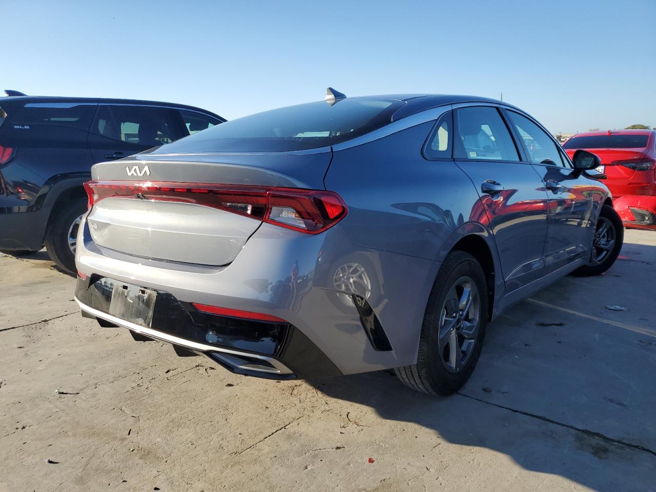 Изображение 3 2023 KIA K5 LXS 2023 с VIN 5XXG14J22PG196616