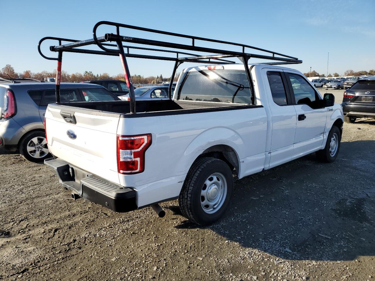 Image 3 of 2018 FORD F150 SUPER CAB 2018 with VIN 1FTEX1CB8JKD25988