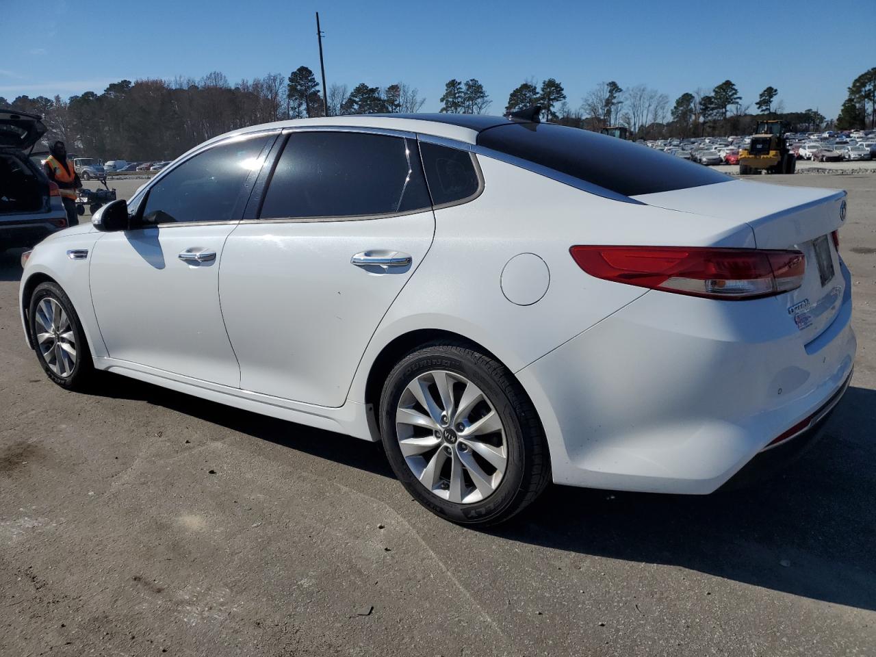 Image 2 of 2016 KIA OPTIMA EX 2016 with VIN 5XXGU4L33GG104720