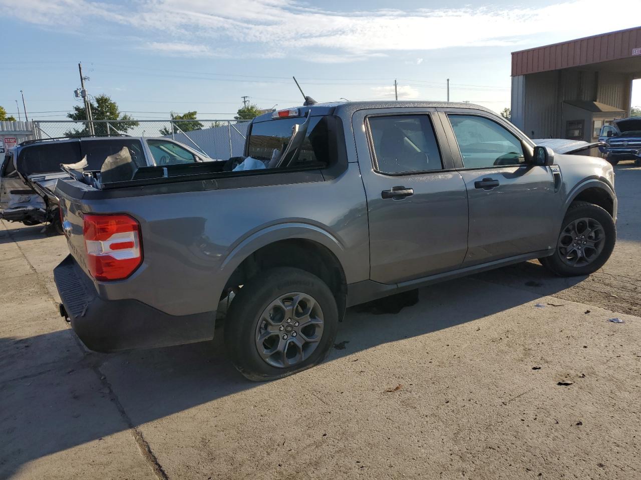 Obraz 3 z Ford Maverick Xl 2023 z VIN 3FTTW8E96PRA13816