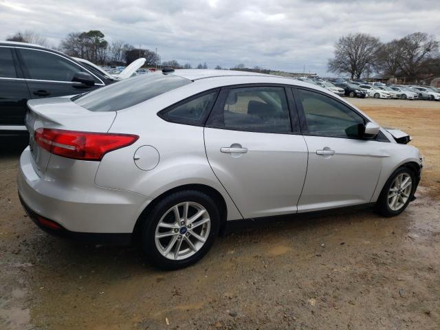 Image 3 of 2018 FORD FOCUS SE 2018 with VIN 1FADP3F22JL245508