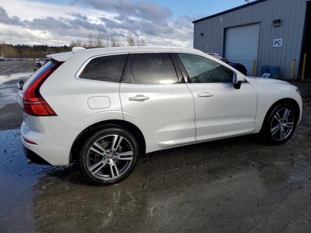 Image 3 of 2020 VOLVO XC60 T5 MOMENTUM 2020 with VIN YV4102RK9L1558848