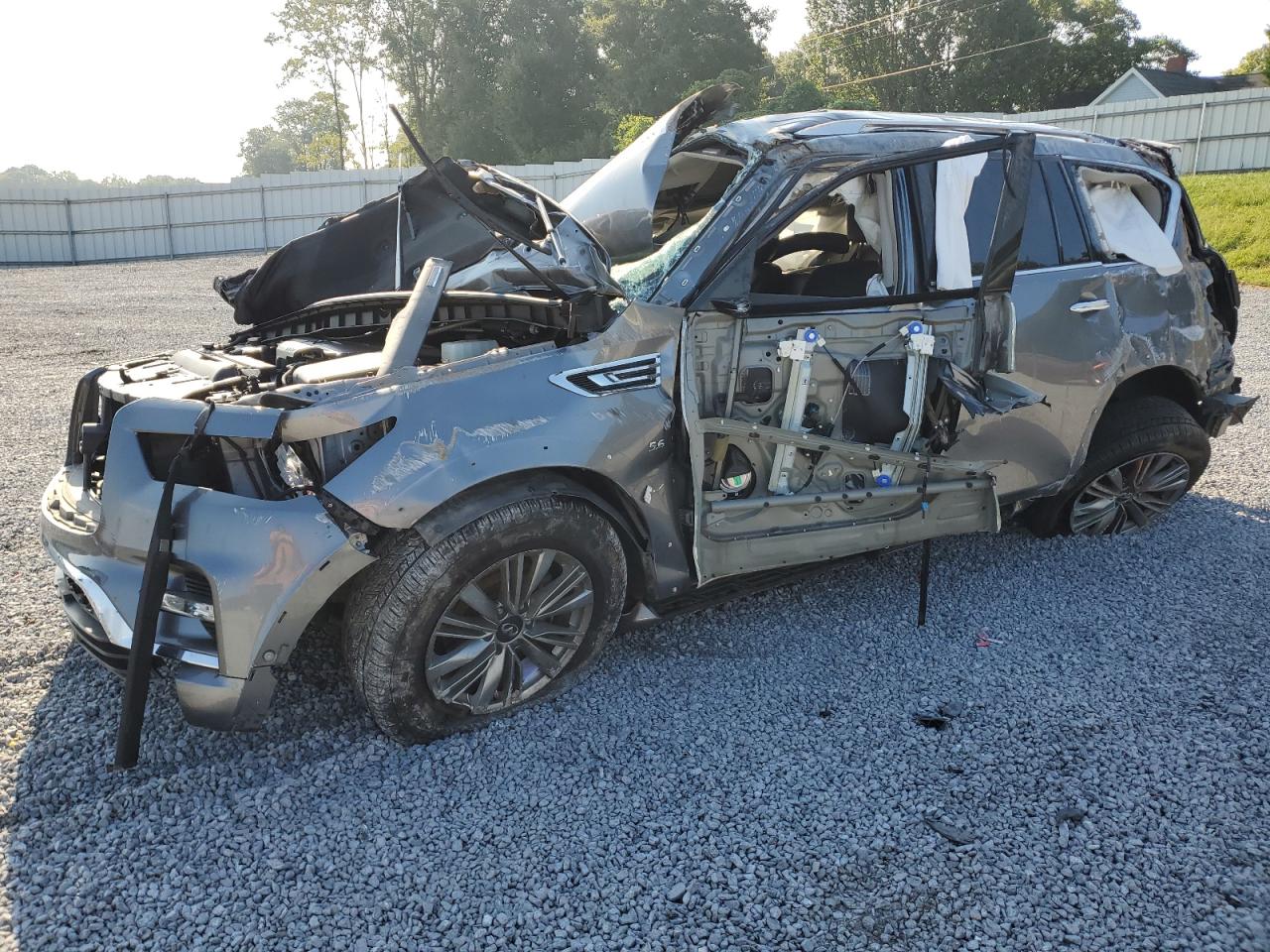 Obraz 1 z 2018 INFINITI QX80 BASE 2018 z VIN JN8AZ2NE7J9192240