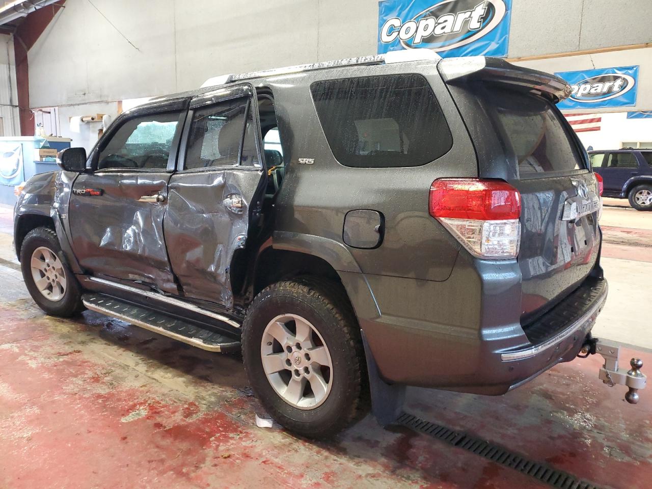 Изображение 2 2011 TOYOTA 4RUNNER SR5 2011 с VIN JTEBU5JR1B5046901