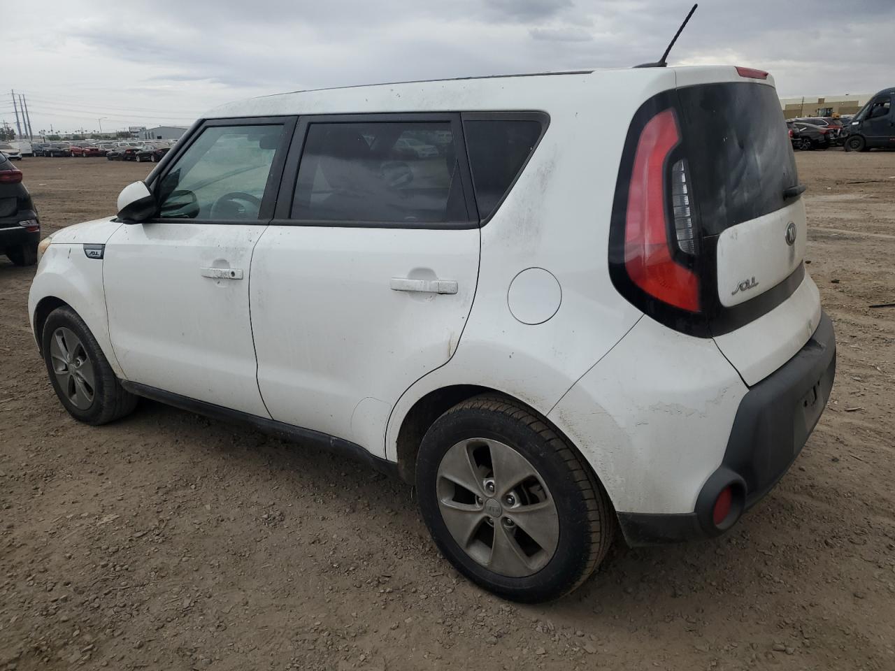 Изображение 2 2015 KIA SOUL  2015 с VIN KNDJN2A21F7151012