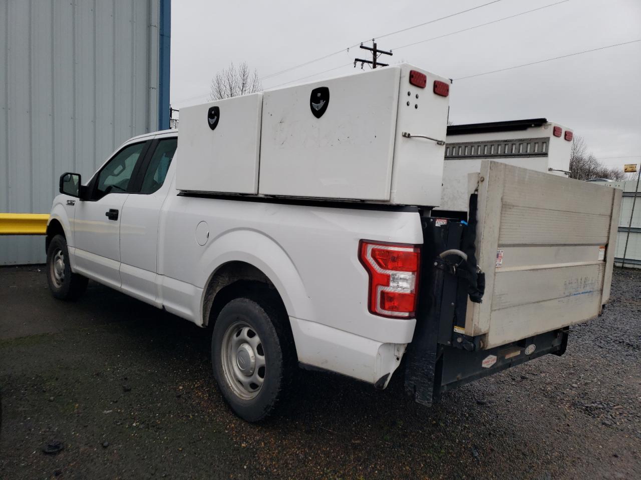 Image 2 of 2018 FORD F150 SUPER CAB 2018 with VIN 1FTEX1C59JKF06673